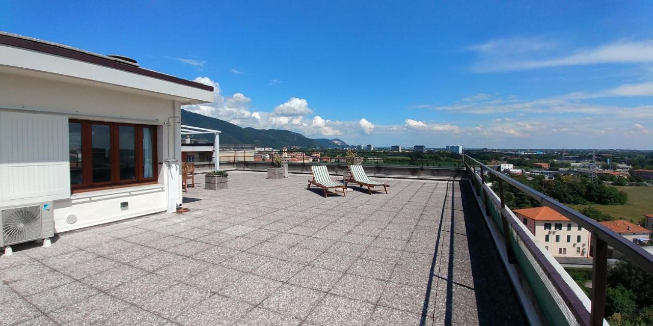 La Suite Attico Metro' Volta Brescia Exterior foto